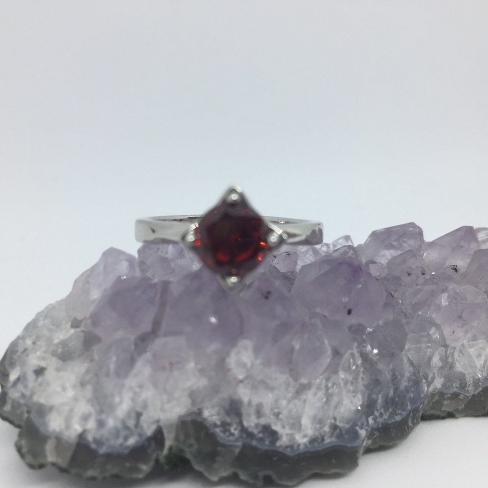 Fragrant jewels ring